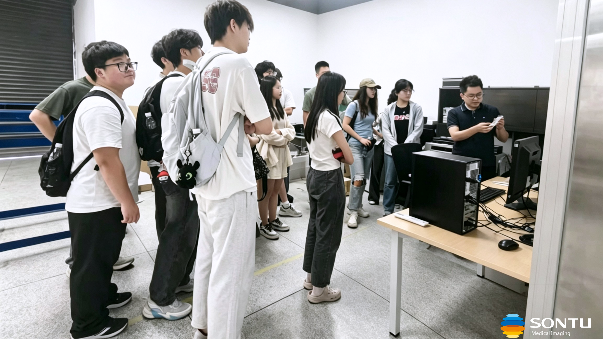 SONTU welcomed students from the Medical Imaging Technology program at West China School of Medicine, Sichuan University, to our Chengdu R&D Center for an immersive learning experience.
