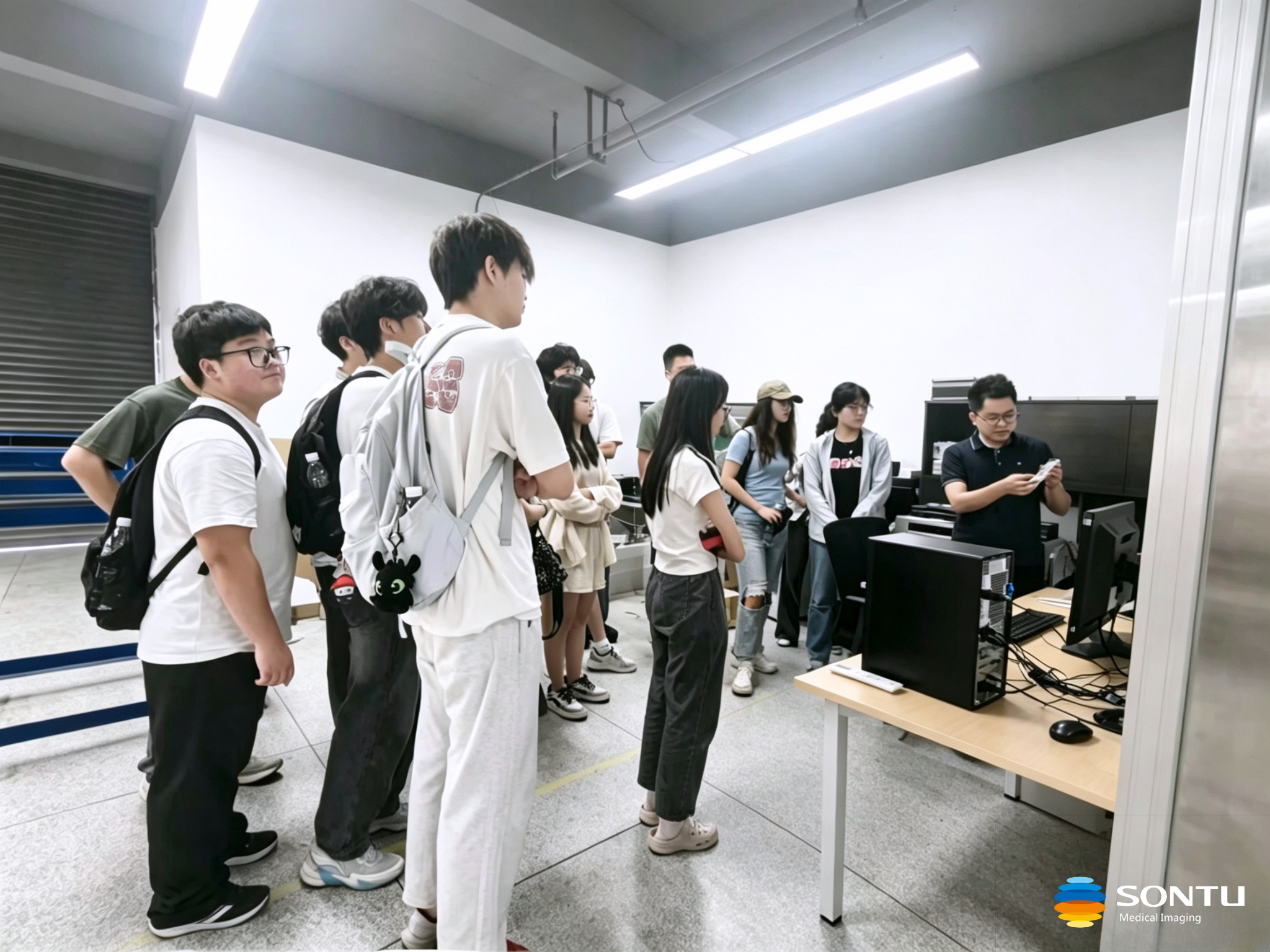 SONTU welcomed students from the Medical Imaging Technology program at West China School of Medicine, Sichuan University, to our Chengdu R&D Center for an immersive learning experience.